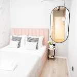 Regent Blue Apartments-free Private Parking