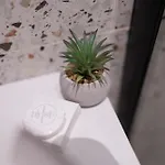 Regent Blue Apartments-free Private Parking *