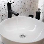 דירה Regent Blue Apartments-free Private Parking *