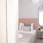 Regent Blue Apartments-free Private Parking * מוסטר