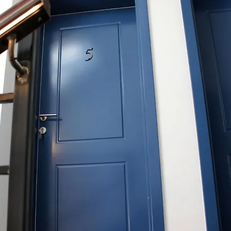 Regent Blue - Free Private Parking Apartment