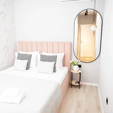 Regent Blue Apartments-free Private Parking