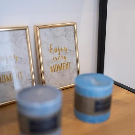 Regent Blue Apartments-free Private Parking *