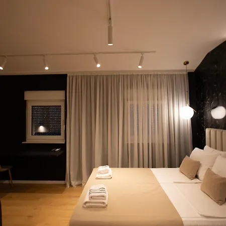 Daire Regent Blue Apartments-free Private Parking