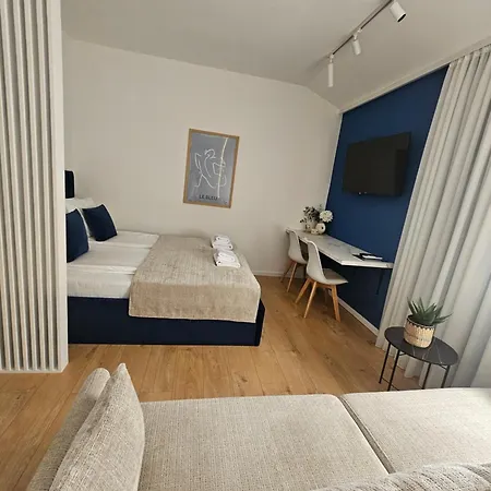 Regent Blue Apartments-free Private Parking Apartament