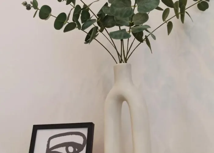 Regent Blue Apartments-free Private Parking *