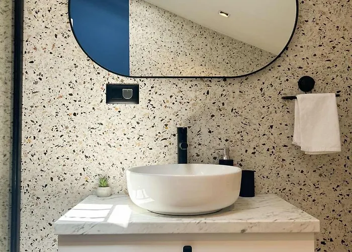 Regent Blue Apartments-free Private Parking Appartement