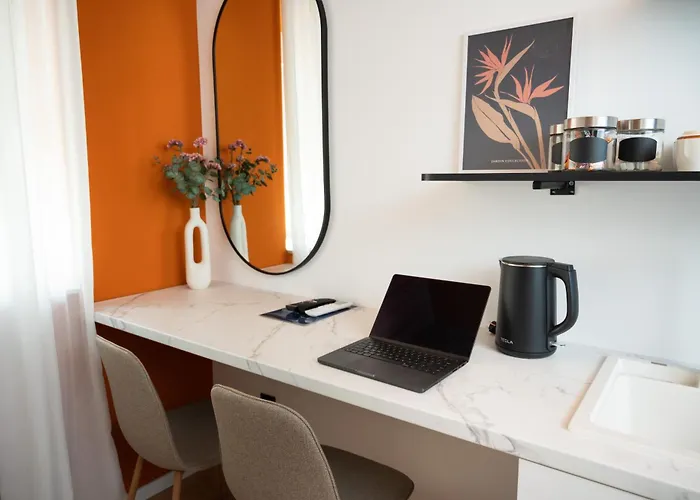 Regent Blue Apartments-free Private Parking Appartement *