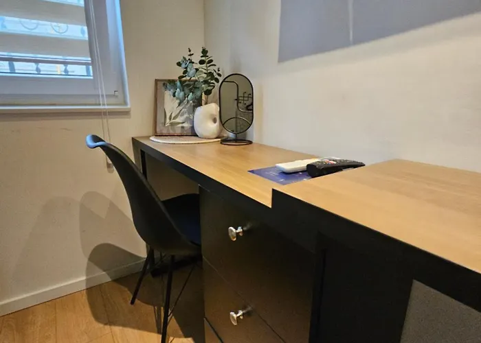 Regent Blue Apartments-free Private Parking