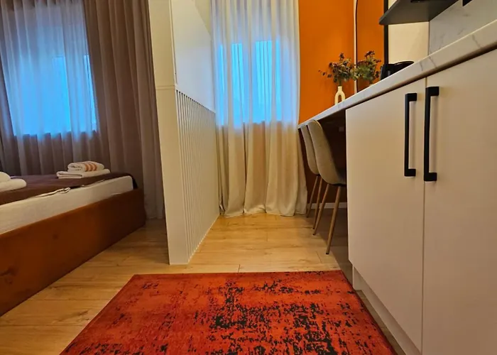 Daire Regent Blue Apartments-free Private Parking